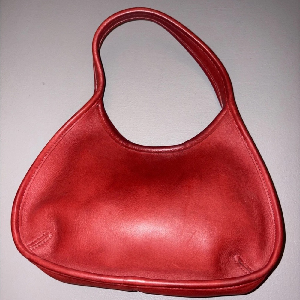Rare Coach Red Leather Hobo Bag 9027 Sleek Design